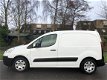 Peugeot Partner - 120 1.6 e-HDI L1 XT Profit + 2Tronic Grote navi, airco - 1 - Thumbnail