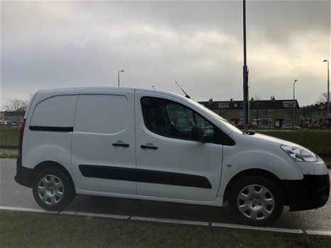 Peugeot Partner - 120 1.6 e-HDI L1 XT Profit + 2Tronic Grote navi, airco - 1