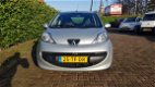 Peugeot 107 - 1.0-12V XS 5-drs Airco Toerenteller APK tot 01-'21 ond. boekje 2 sleutels - 1 - Thumbnail