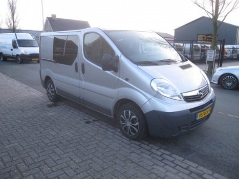 Opel Vivaro - 1