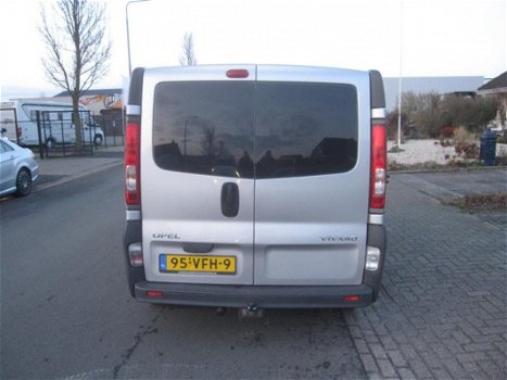 Opel Vivaro - 1