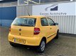 Volkswagen Fox - 1.2 Trendline 2e eigenaar Nw Apk keuring 01/2021 - 1 - Thumbnail