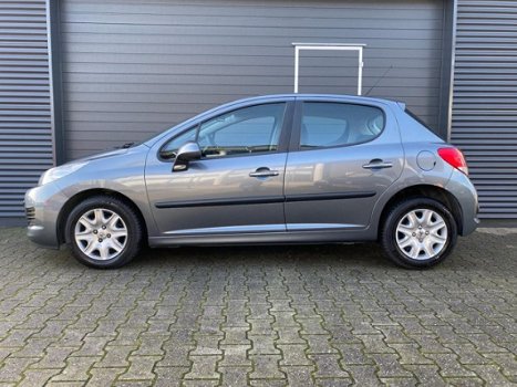 Peugeot 207 - 1.4 VTi X-line Let op 03-02 t/m 07-02 zijn wij gesloten - 1