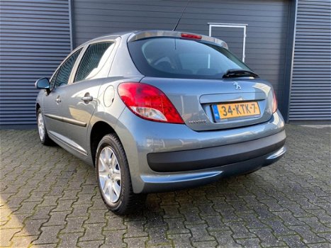 Peugeot 207 - 1.4 VTi X-line Let op 03-02 t/m 07-02 zijn wij gesloten - 1