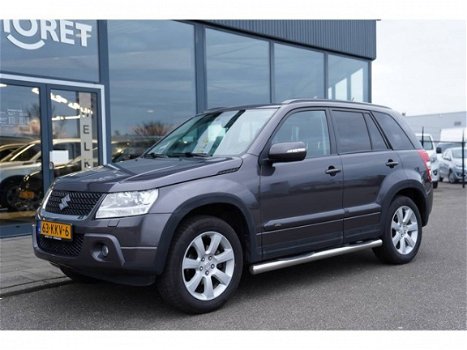 Suzuki Vitara - 2.4 High Executive - 1