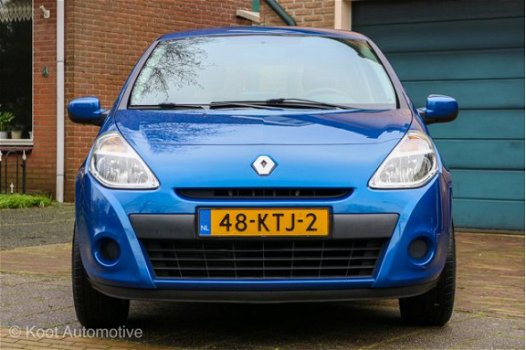 Renault Clio - 1.2 TCE Expression Dealer Onderhouden 2e Eigenaar. - 1