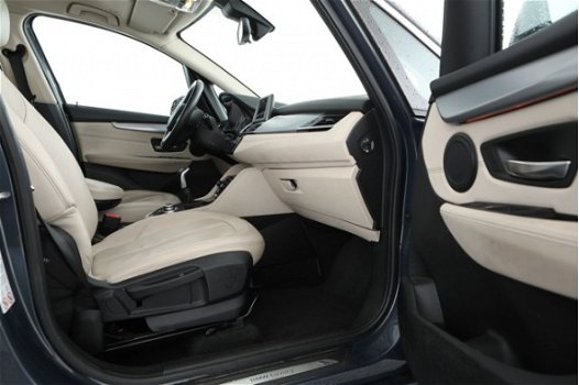 BMW 2-serie Active Tourer - 218 d Luxury | Full LED | LEDER | NAVI | PDC -A.S. ZONDAG OPEN - 1