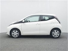 Toyota Aygo - 1.0 Vvt-I X-Nav