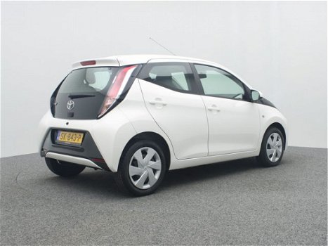 Toyota Aygo - 1.0 Vvt-I X-Nav - 1