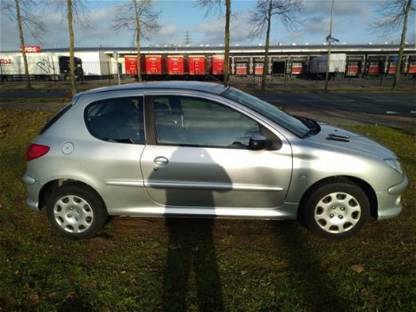 Peugeot 206 - 1.4 Air-line SUPER LEUKE AUTO MET APK DUS ECHT GOEDKOOP RIJDEN OF KOM LANGS - 1