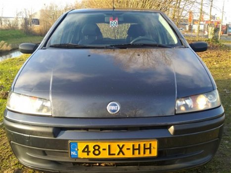 Fiat Punto - 1.2 Dynamic 5 DRS BENZINE DUS ECHT GOEDKOOP RIJDEN MET LANGE APK ZO INGERUILD DUS KOOPJ - 1