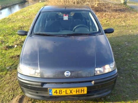 Fiat Punto - 1.2 Dynamic 5 DRS BENZINE DUS ECHT GOEDKOOP RIJDEN MET LANGE APK ZO INGERUILD DUS KOOPJ - 1