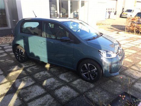 Volkswagen Up! - 1.0 BMT move up · Executive-pakket · DAB ontvanger · Airco - 1