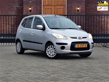 Hyundai i10 - 1.1 Dynamic / 5 Drs. / NAP / Elektrische ramen - 1