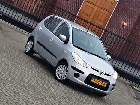 Hyundai i10 - 1.1 Dynamic / 5 Drs. / NAP / Elektrische ramen - 1