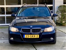 BMW 3-serie Touring - 318i Business Line Leer, Navi, Cruise, Bovag garantie