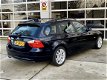 BMW 3-serie Touring - 318i Business Line Leer, Navi, Cruise, Bovag garantie - 1 - Thumbnail