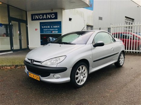 Peugeot 206 CC - 2.0-16V Bj 2002 Km 134000 NAP Nieuw APK Nette Wagen - 1