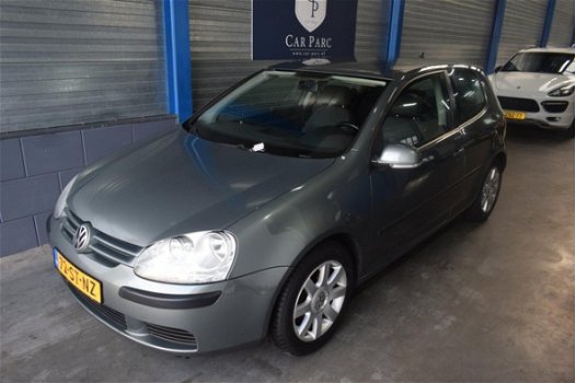 Volkswagen Golf - 1.4 FSI Businessline ZEER NETTE AUTO/NAVIGATIE/LMV/CRUISE/AIRCO/NEW APK 02-'21/NAP - 1