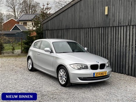 BMW 1-serie - 116i Business Line | Autom. Airco | Cruise Control | Sportstoelen | APK tot 23-06-2020 - 1