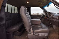 Dodge Ram 2500 - 4x4 5.9 CUMMINS 6 persoons