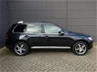 Volkswagen Touareg - 3.6 V6 FSI Highline Luchtvering Clima Xenon NL-Auto - 1 - Thumbnail
