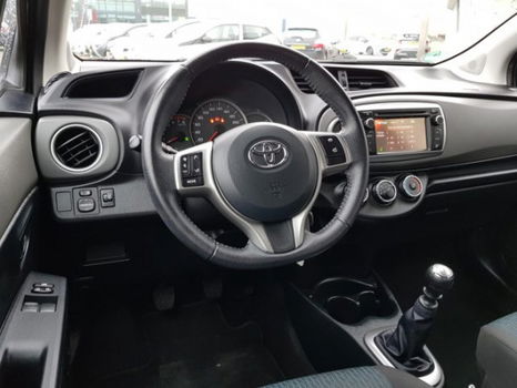 Toyota Yaris - 1.3 VVT-i Aspiration - 1