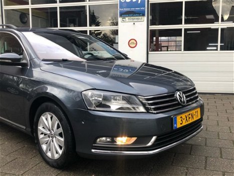 Volkswagen Passat Variant - Aut 2.0 TDI Highl. BlM Navi Ecc Pdc Standkachel - 1