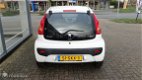 Peugeot 107 - 1.0-12V XS, benzine, 2011, handgeschakeld - 1 - Thumbnail