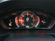 Volvo V40 - 2.0 D4 Summum Business I Trekhaak I Navi I Stoelverwarming I Nieuwe D-riem