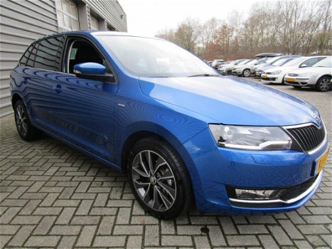 Skoda Rapid Spaceback - Uniek 5000 km 1.0 TSI 95PK AUTOMAAT/NAVI/TREKHAAK/CLIMA/DRIVE - 1