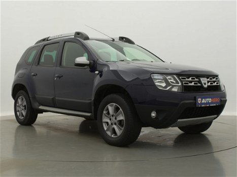 Dacia Duster - 1.2 TCe 4x2 Prestige ET17666 | Navi | Airco | Trekhaak | Licht metalen velgen | - 1