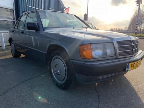 Mercedes-Benz 190-serie - 1.8 E Basic werkelijk een plaatje - 1