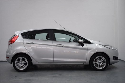 Ford Fiesta - 1.0 EcoBoost 100PK Titanium | VOORRUITVERW | AUT. AIRCO | TREKHAAK | - 1