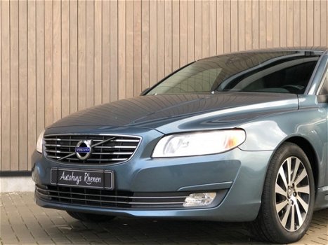 Volvo V70 - 1.6 D2 Nordic+ 2014 Blauw - 1