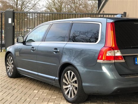 Volvo V70 - 1.6 D2 Nordic+ 2014 Blauw - 1