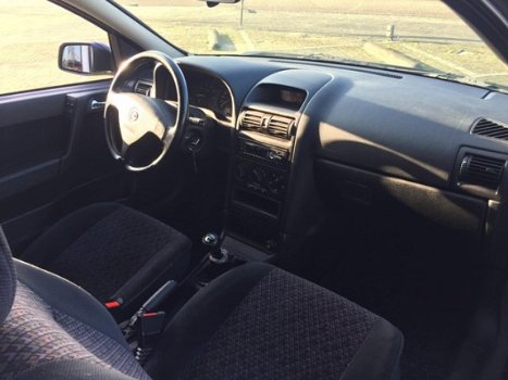 Opel Astra - 1.6 Comfort 1.6 goede staat, diverse optie, s. airco, trekhaak, cd, cv.meeneemprijs - 1