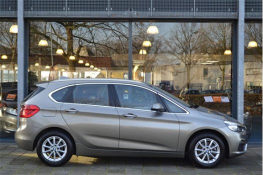 BMW 2-serie Active Tourer - 218i High Executive | Leer | Stoelverwarming | Groot navi | Clima | Head - 1