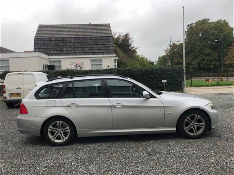 BMW 3-serie Touring - 318i High Executive - 1