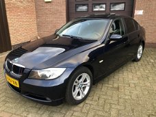 BMW 3-serie - 320i Dynamic Executive Groot Navi|N.A.P.|Half-Leder|Schuif dakje|PDC achter|Nwe APK