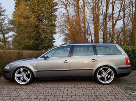 Volkswagen Passat Variant - 1.8 Turbo Comfortline | Nieuwe apk | 19'' lichtmetaal - 1