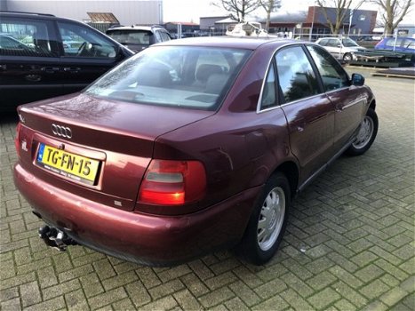 Audi A4 - 1.6i 101PK Advance 1998 Airco - 1