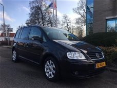 Volkswagen Touran - 2.0 TDI Highline AIRCO/BLEUTOOTH.PARROT/TREKHAAK/5DEURS/ELEK.RAMEN/DAKRAILS/