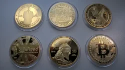 Set 6x 1 oz Gouden 999 Fine 24K Bitcoin Munten verguld!!