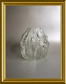 Mooie vintage vaas: iced glass / bark vase, Ingrid Glashutte