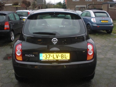 Nissan Micra - 1.2 Tekna 5DRS-STRB-ZWART-BJ 05-2003-APK 05-2020 - 1