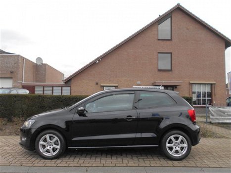 Volkswagen Polo - 1.6 TDI 105PK HIGHLINE STUURBEDIENING/STOELVERWARMING/PARKEERSENSOREN - 1