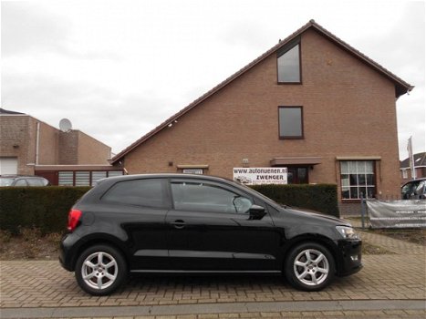 Volkswagen Polo - 1.6 TDI 105PK HIGHLINE STUURBEDIENING/STOELVERWARMING/PARKEERSENSOREN - 1