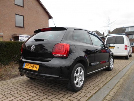 Volkswagen Polo - 1.6 TDI 105PK HIGHLINE STUURBEDIENING/STOELVERWARMING/PARKEERSENSOREN - 1