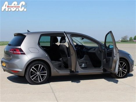 Volkswagen Golf - 1.6 TDi Xenon Park Assist ECC Navi - 1